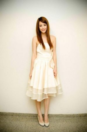 杏美月